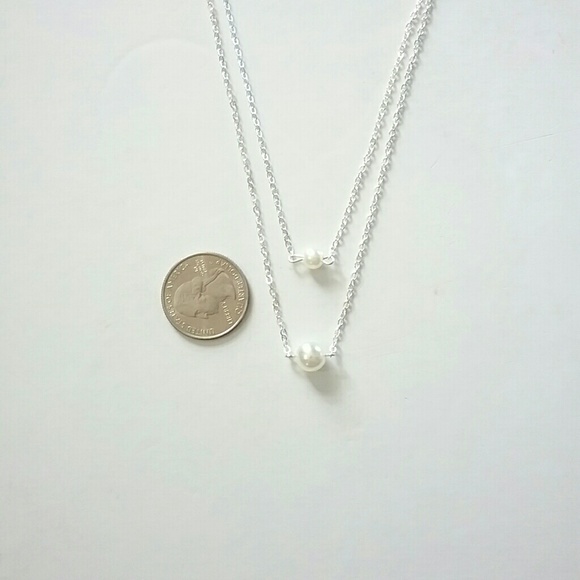💕4/$25💕Double Layer Silver Pearl Necklace - Picture 7 of 8